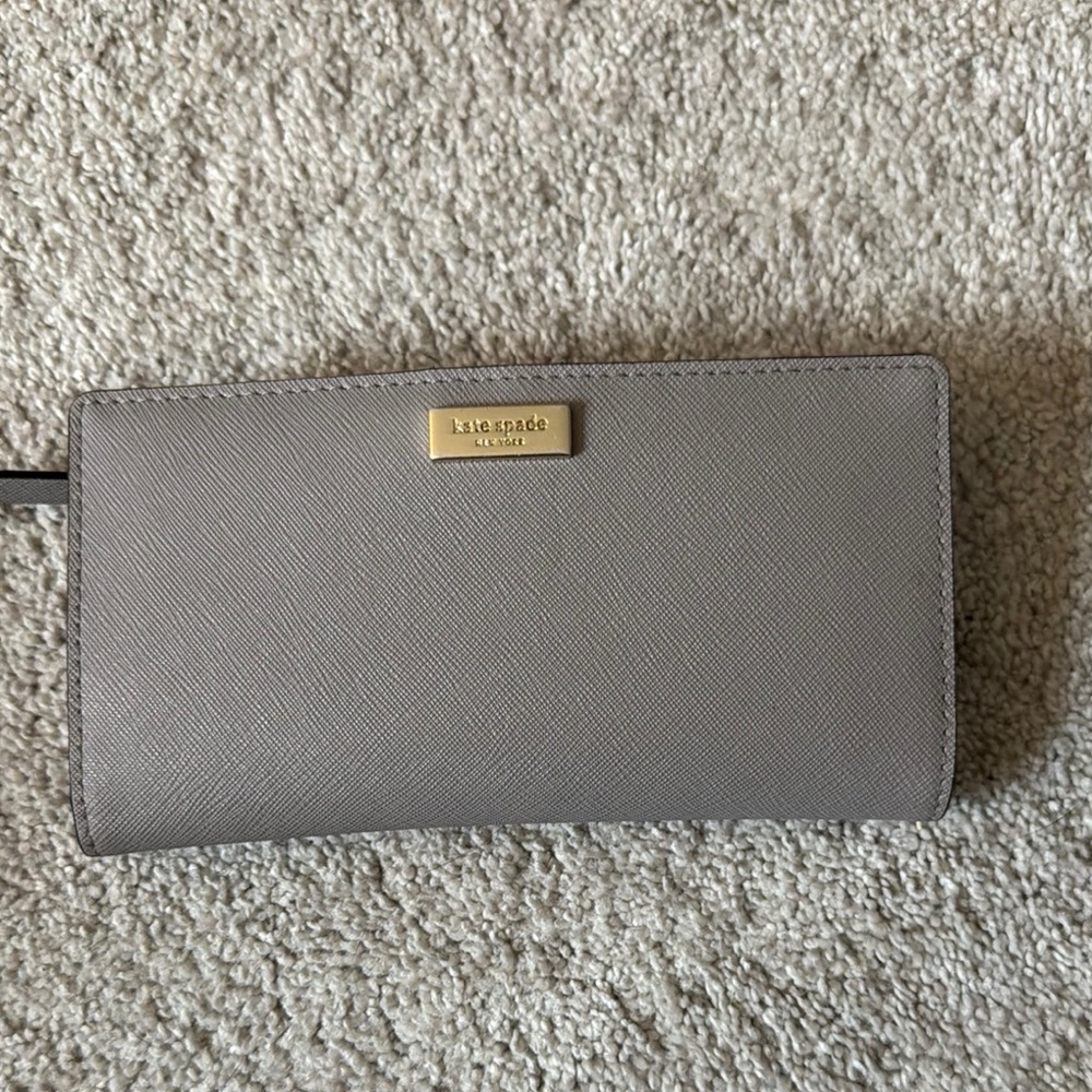 Kate Spade Gray Wallet